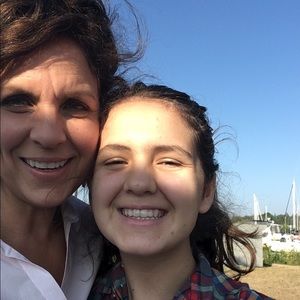 Meet your Posher, Ava